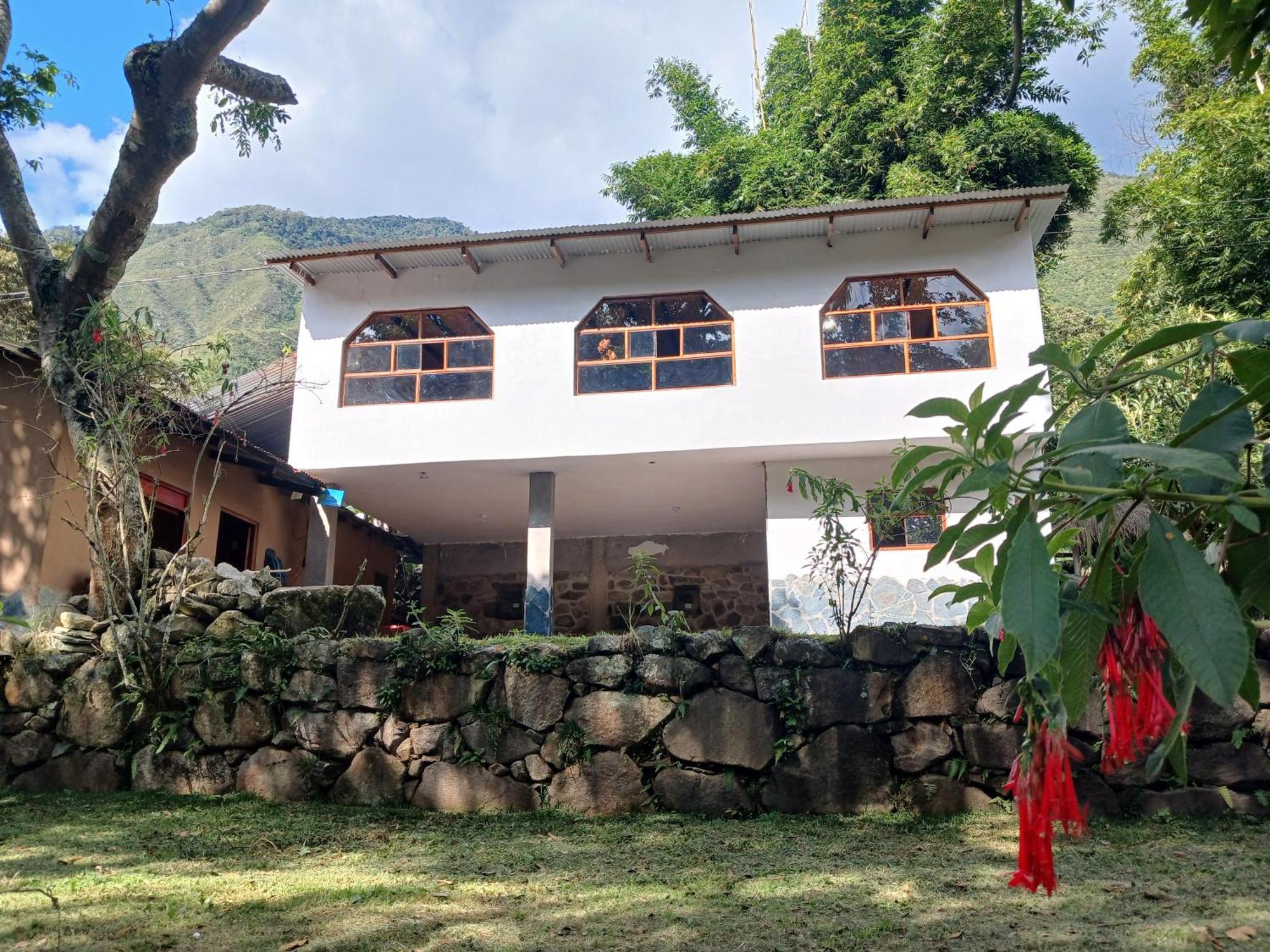 Lia B&B Lucmabamba Sahuayaco Kültér fotó